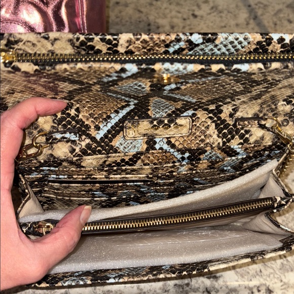 NWT Juicy Couture Pink Metallic Handbag with Coin Pouch PLUS INC SnakeCrossbody - Picture 10 of 10